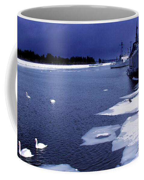 Color Coffee Mug featuring the photograph Silversides Winter by Frederic A Reinecke