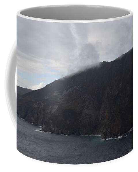 Ireland Coffee Mug featuring the photograph Slieve League by Curtis Krusie