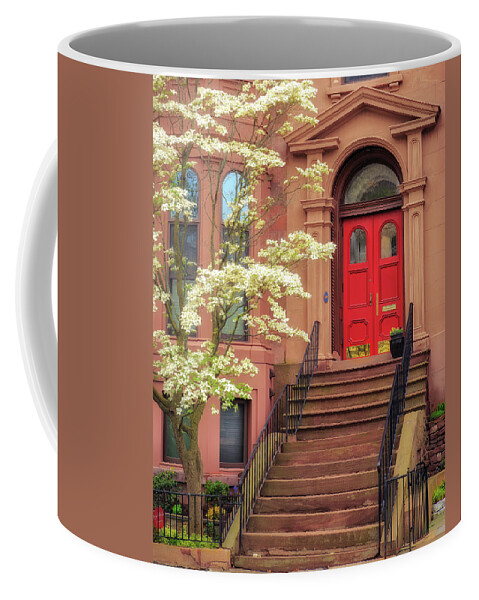 Red Door Coffee Mug featuring the photograph Bushnell Park Brownstone by John Vose