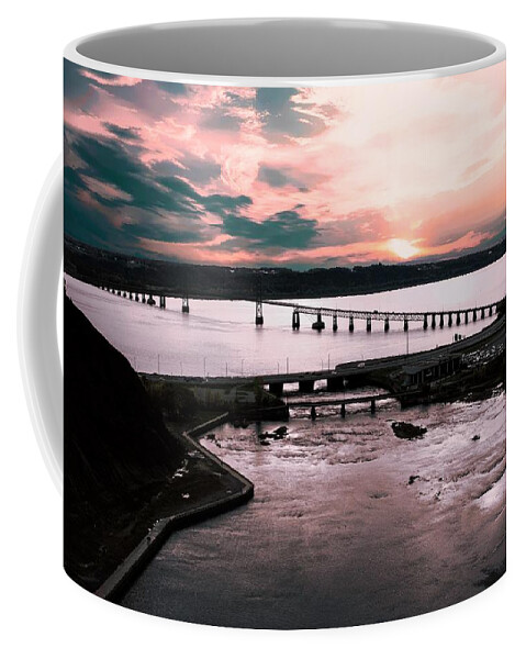 St. Lawrence River Coffee Mug featuring the photograph St. Lawrence Sunset by G Lamar Yancy