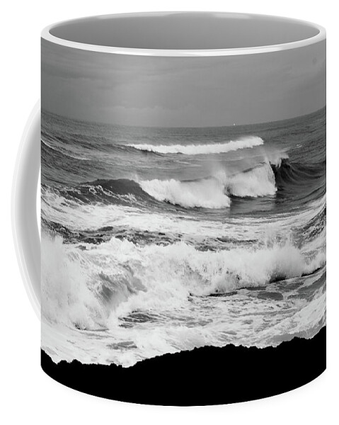 Breakers Coffee Mug featuring the photograph Storm Breakers by Nick Kloepping