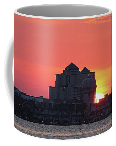 Sun Coffee Mug featuring the photograph Sunrise at 17th St by Robert Banach