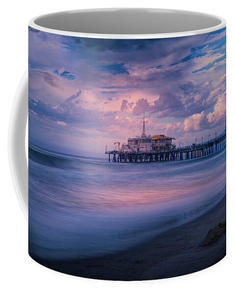 Santa Monica Pier Coffee Mug featuring the photograph Sunset Glow by Gene Parks