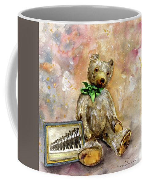 Travel Coffee Mug featuring the painting Teddy bear Growler At Newby Hall by Miki De Goodaboom