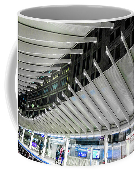 Chicago Coffee Mug featuring the photograph The Elevated by Kerry Obrist