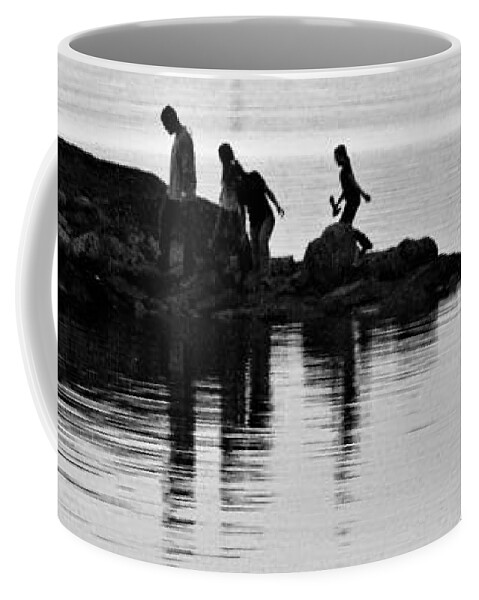 Family Coffee Mug featuring the photograph The Family That Plays Together by John Glass