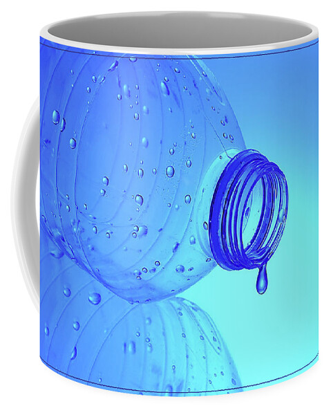Water Coffee Mug featuring the photograph The Last Drop by Mark Fuller
