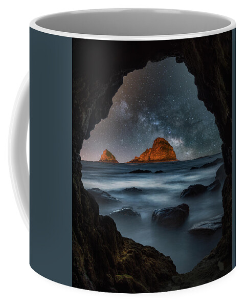 Milky Way Coffee Mug featuring the photograph Tunnel View Nights by Darren White