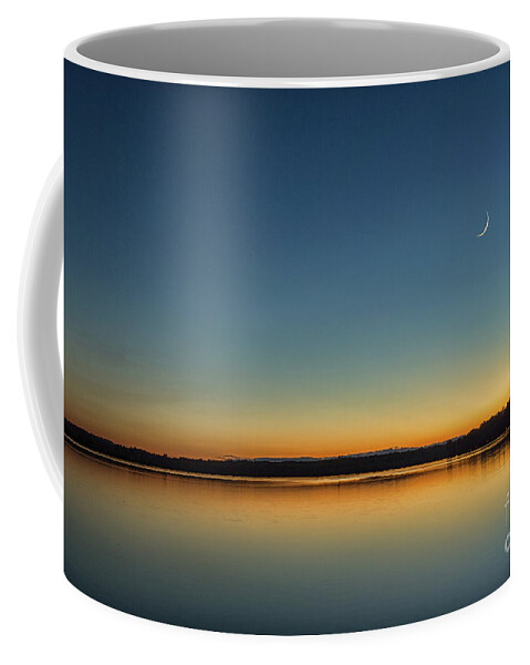 Twilight Coffee Mug featuring the photograph Twilight by Rod Best