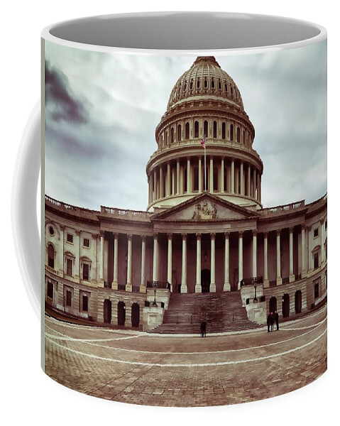 Capitol Coffee Mug featuring the photograph United States Capitol Building by Chris Montcalmo