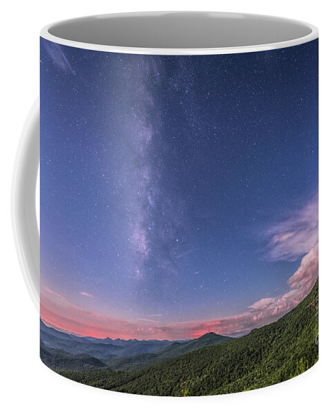 Valley Of Dreams Coffee Mug featuring the photograph Valley of Dreams by Robert Loe