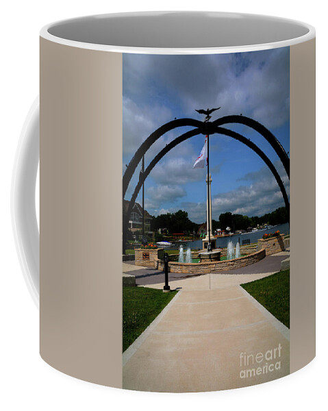 Outdoors Coffee Mug featuring the photograph Veterans Memorial Park by Deborah Klubertanz