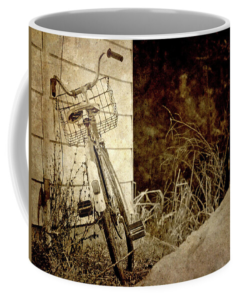 Abstract Coffee Mug featuring the photograph Vintage Bicycle in Winter. by Kelly Nelson