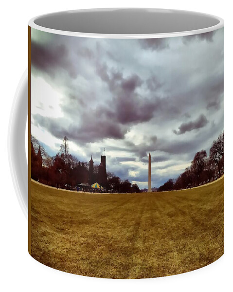 Washington Monument Coffee Mug featuring the photograph Washington Monument by Chris Montcalmo