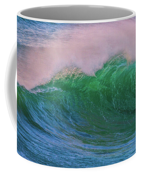 Ocean Coffee Mug featuring the photograph Yachat's Curl by Darren White