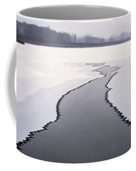 Yahara River Freeze Frozen Winter Snow Abstract Path Infinity Converging B&w Black And White Jagged Coffee Mug featuring the photograph Icy Battle - Last remnant of unfrozen Yahara River in Stoughton WI by Peter Herman