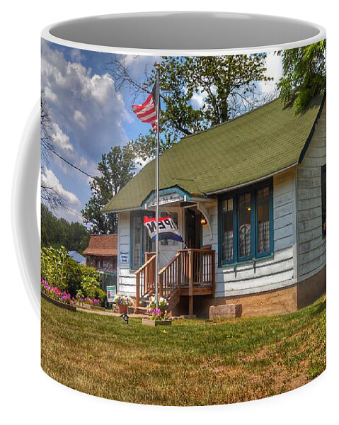 Lincoln Park Coffee Mug featuring the photograph Lincoln Park History Museum - Vintage by Christopher Lotito