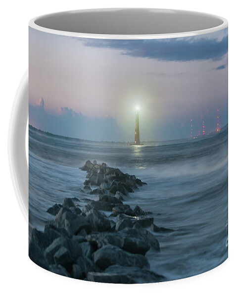 Morris Island Lighthouse Coffee Mug featuring the photograph Morris Island Lighthouse Southern Glow by Dale Powell