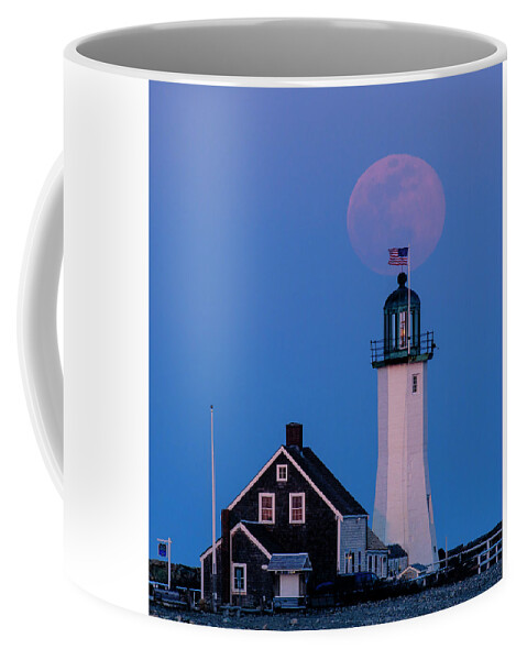 Moon Coffee Mug featuring the photograph Old Scituate Light by Rob Davies