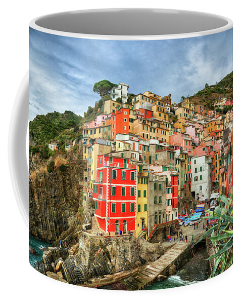 Historic Coffee Mug featuring the photograph Riomaggiore Cinque Terre by Wayne Moran
