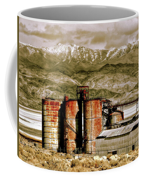 Road Trip Coffee Mug featuring the photograph Road Trip Abandoned Landscape by David Zumsteg