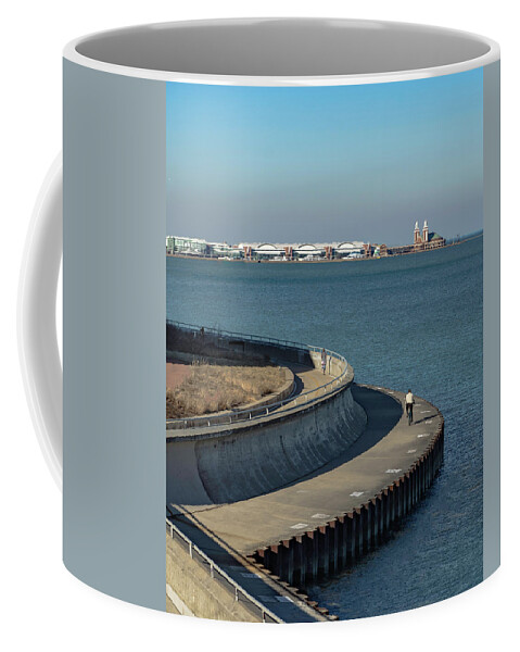 Navy Pier Coffee Mug featuring the photograph Round the Bend by Laura Hedien
