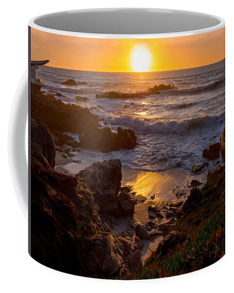 Sunset Coffee Mug featuring the photograph Sinking Sun by Derek Dean