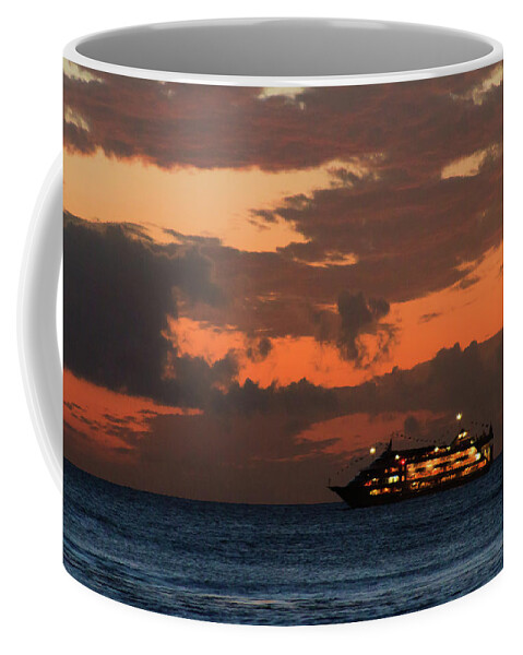 Hawaii Coffee Mug featuring the photograph Sunset Cruise by Briand Sanderson