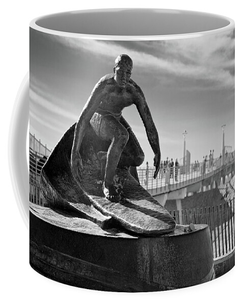 Black And White Coffee Mug featuring the photograph Surfing Statue In Hermosa Beach by Craig Brewer