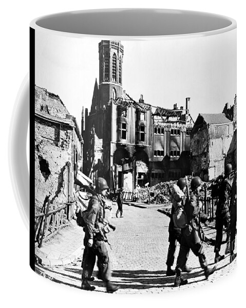 1944 Coffee Mug featuring the photograph WWII Holland, 1944 by Granger