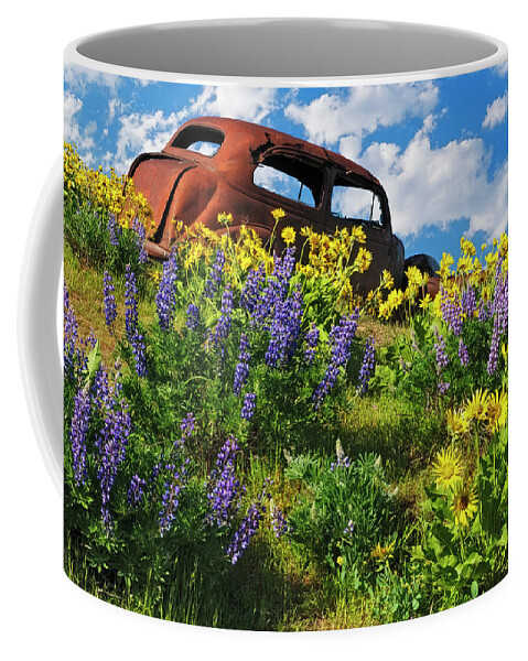 Dalles Coffee Mug featuring the photograph Final Resting Place by Patrick Campbell
