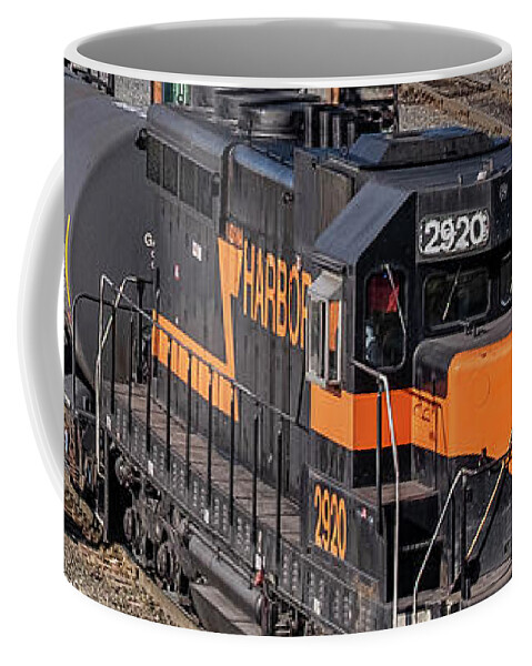 Railroad Coffee Mug featuring the photograph Indiana Harbor Belt 2920 at Riverdale IL #1 by Jim Pearson