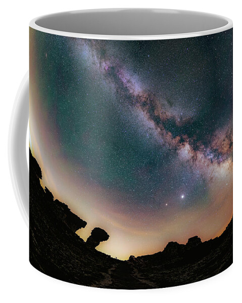 Milky Way Coffee Mug featuring the photograph The Great Curve #1 by Gary Kochel