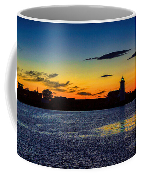 White Island Lighthouse Coffee Mug featuring the photograph Portsmouth Harbor Lighthouse #2 by Deb Bryce