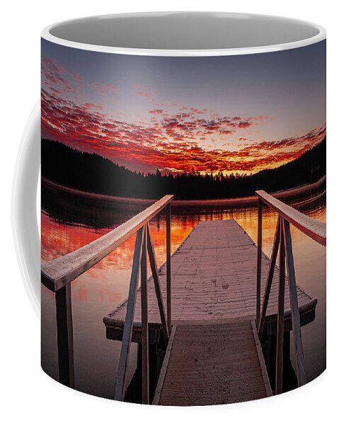 Sunrise Coffee Mug featuring the photograph Almanor Dawn by Mike Lee