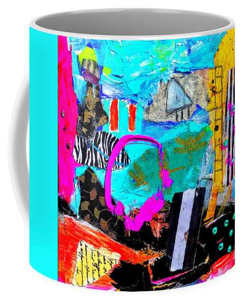 Painting Coffee Mug featuring the painting Beach Memories by Janis Kirstein
