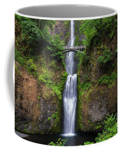 Multnomah Falls Coffee Mug featuring the photograph Beautiful Multnomah Falls by Michael Ver Sprill