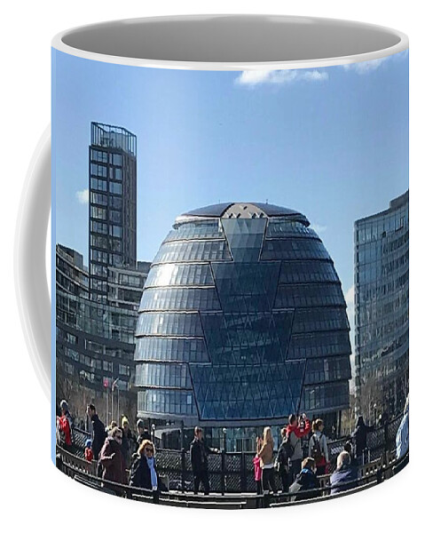 Building Coffee Mug featuring the photograph London City Hall by Lee Darnell