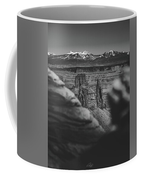  Coffee Mug featuring the photograph Canyonpeering BW D by William Boggs