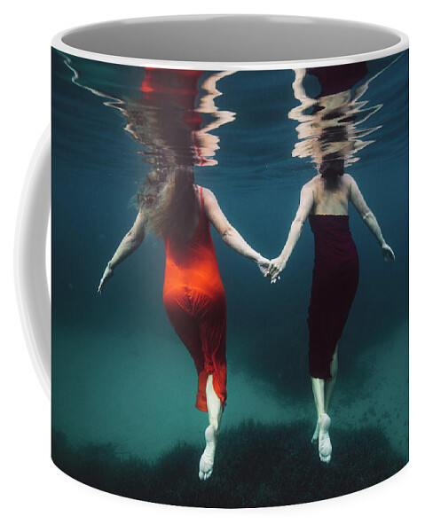 Underwater Coffee Mug featuring the photograph Friendship by Gemma Silvestre