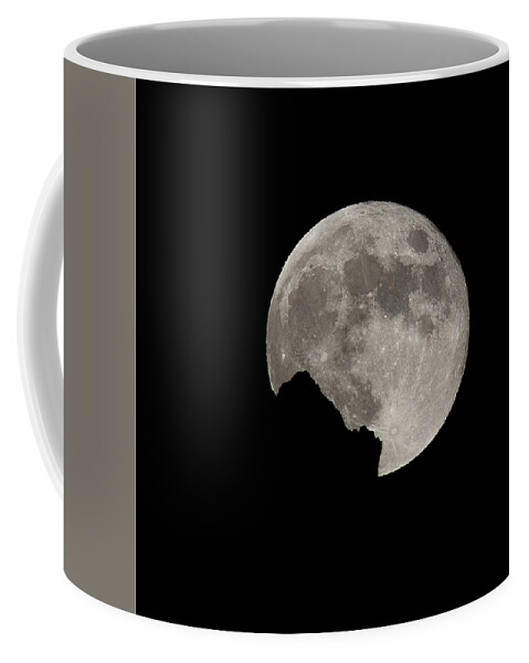 Moon Coffee Mug featuring the photograph Full Moon Rising by Bob Falcone
