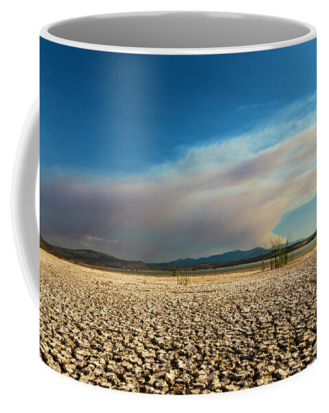Lake Coffee Mug featuring the photograph Hog Fire Plume by Mike Lee