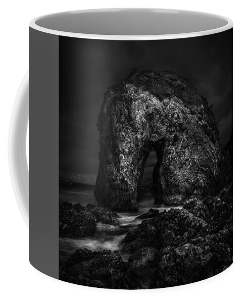 Monochrome Coffee Mug featuring the photograph Horse Head Rock by Grant Galbraith