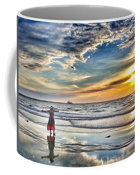 Sunrise Coffee Mug featuring the photograph Jekyll Island Georgia - Sunrise by Yvonne Jasinski