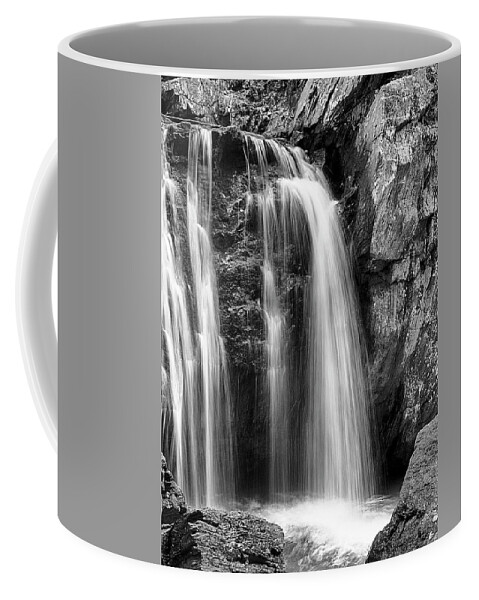 Cascading Coffee Mug featuring the photograph Kilgore Falls I by Charles Floyd