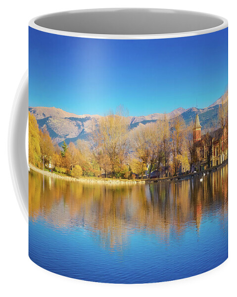 Canvas Coffee Mug featuring the photograph Lake of the city Puigcerda in autumn - Gradient color 1 by Jordi Carrio Jamila