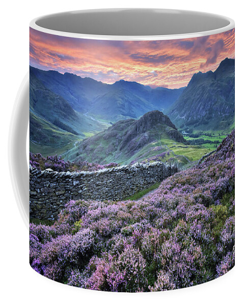 Sky Coffee Mug featuring the photograph Lingmoor Fell 5.0 by Yhun Suarez