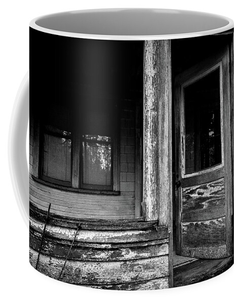 House Coffee Mug featuring the photograph Lonely House by Jim Whitley