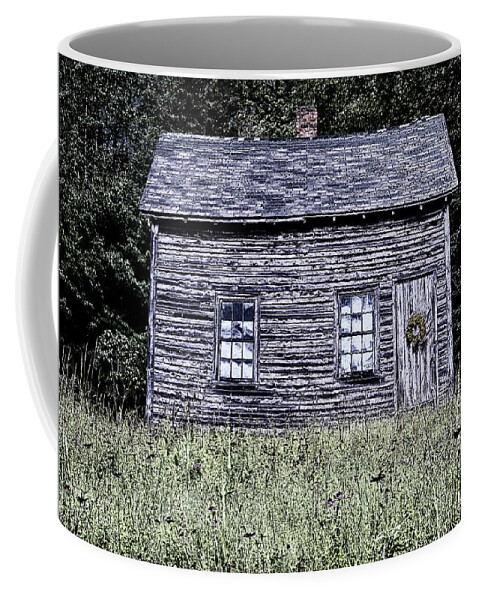 Southwest Harbor Maine Coffee Mug featuring the photograph Maine House by Tom Singleton