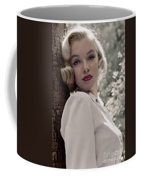 Marilyn Coffee Mug featuring the photograph Marilyn in the Park by Franchi Torres